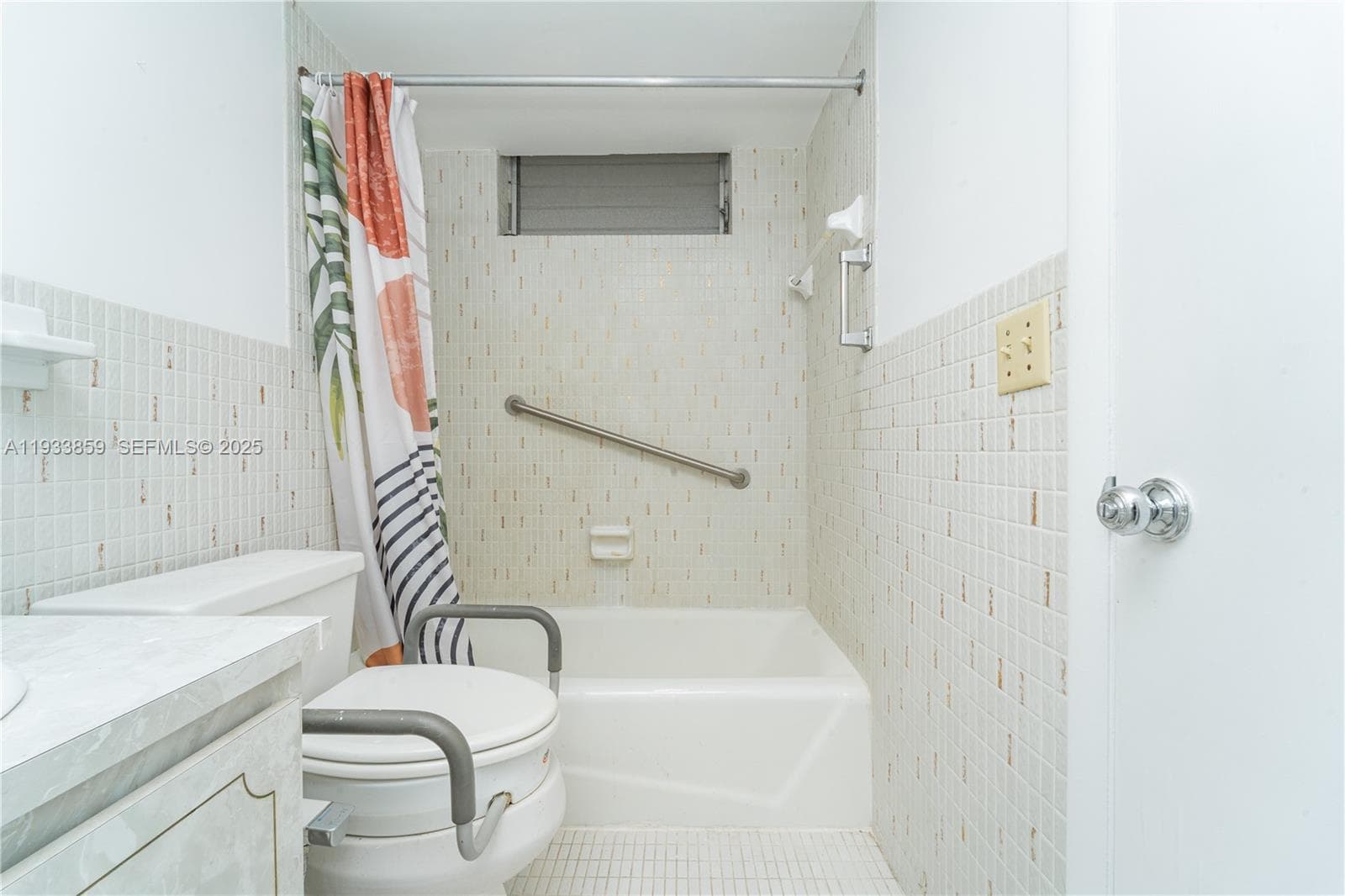 POINT EAST SEC II · #H607 in Aventura - Photo 13