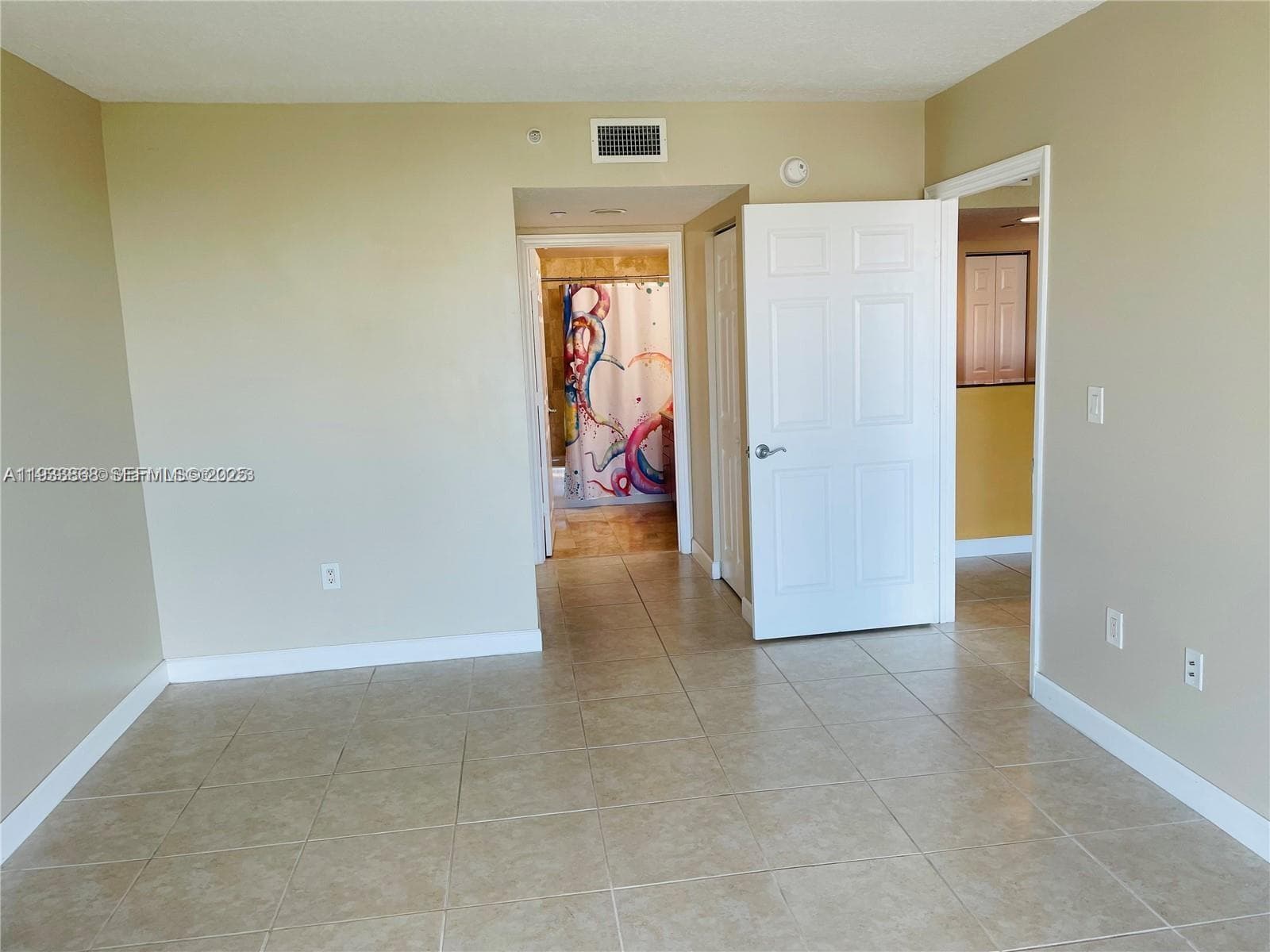HALLANDALE BEACH PRIVATE · #510 in Hallandale Beach - Photo 7