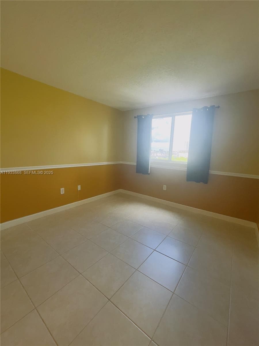 HALLANDALE BEACH PRIVATE · #510 in Hallandale Beach - Photo 9