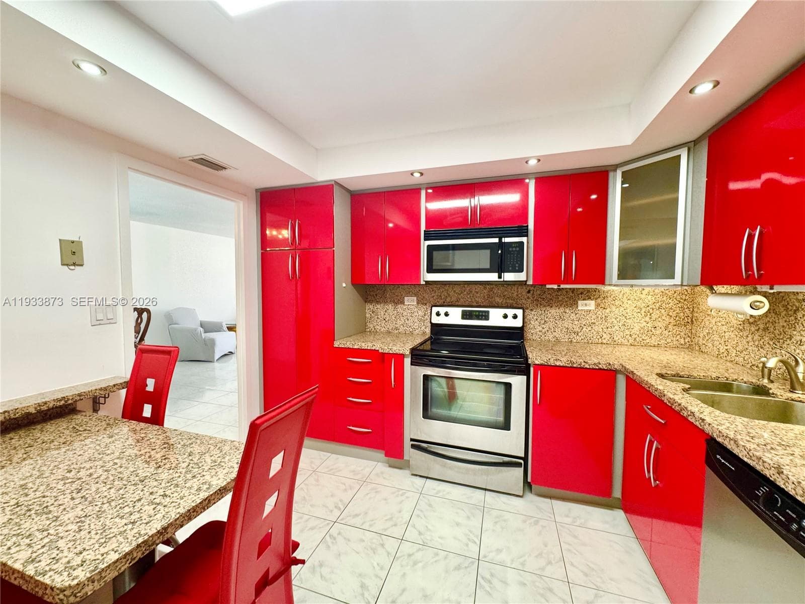 WINSTON TOWERS 100 CONDO · #1912 in Sunny Isles Beach - Photo 9
