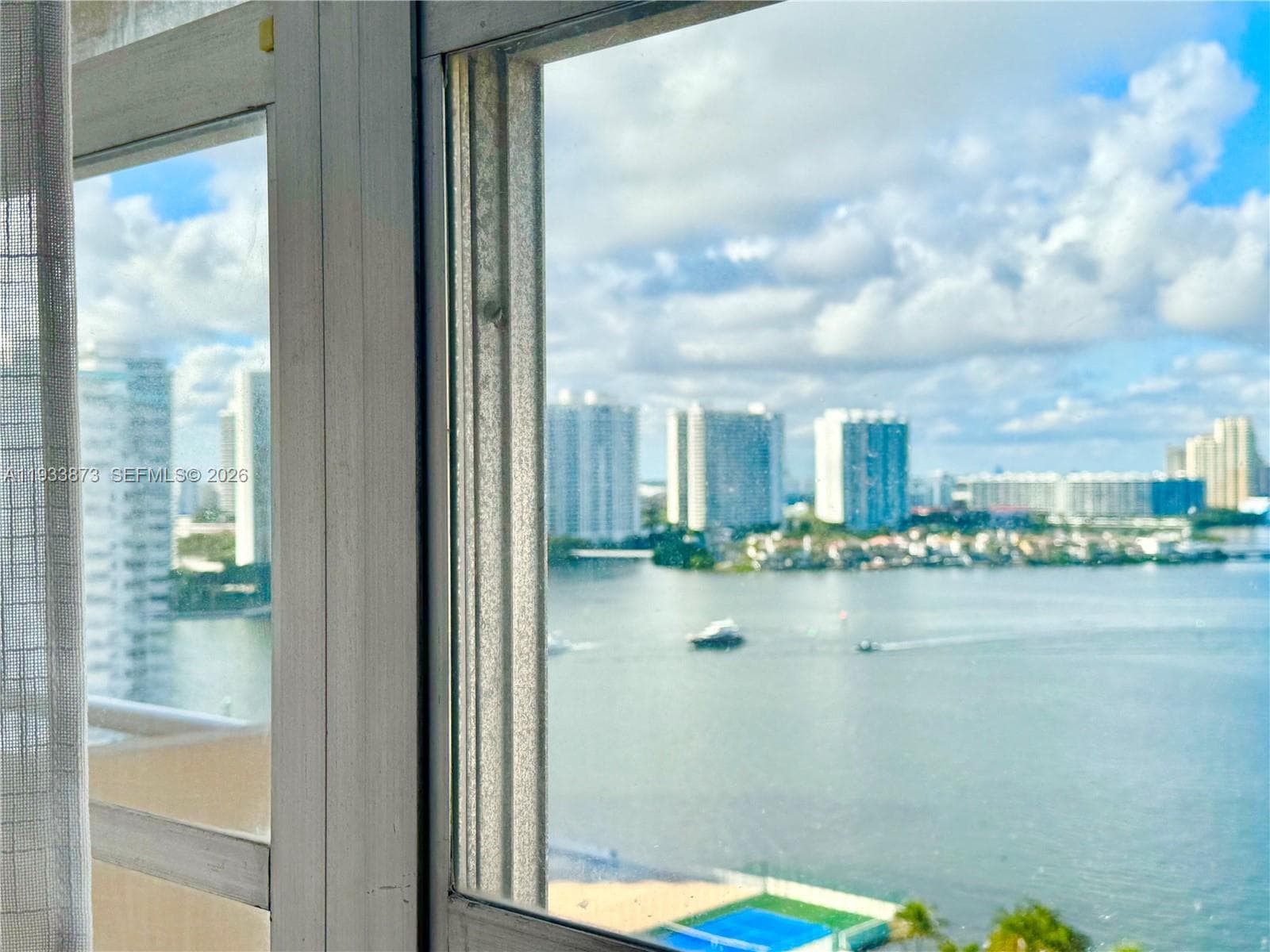 WINSTON TOWERS 100 CONDO · #1912 in Sunny Isles Beach - Photo 8