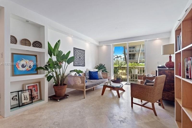 Living/Dining Area