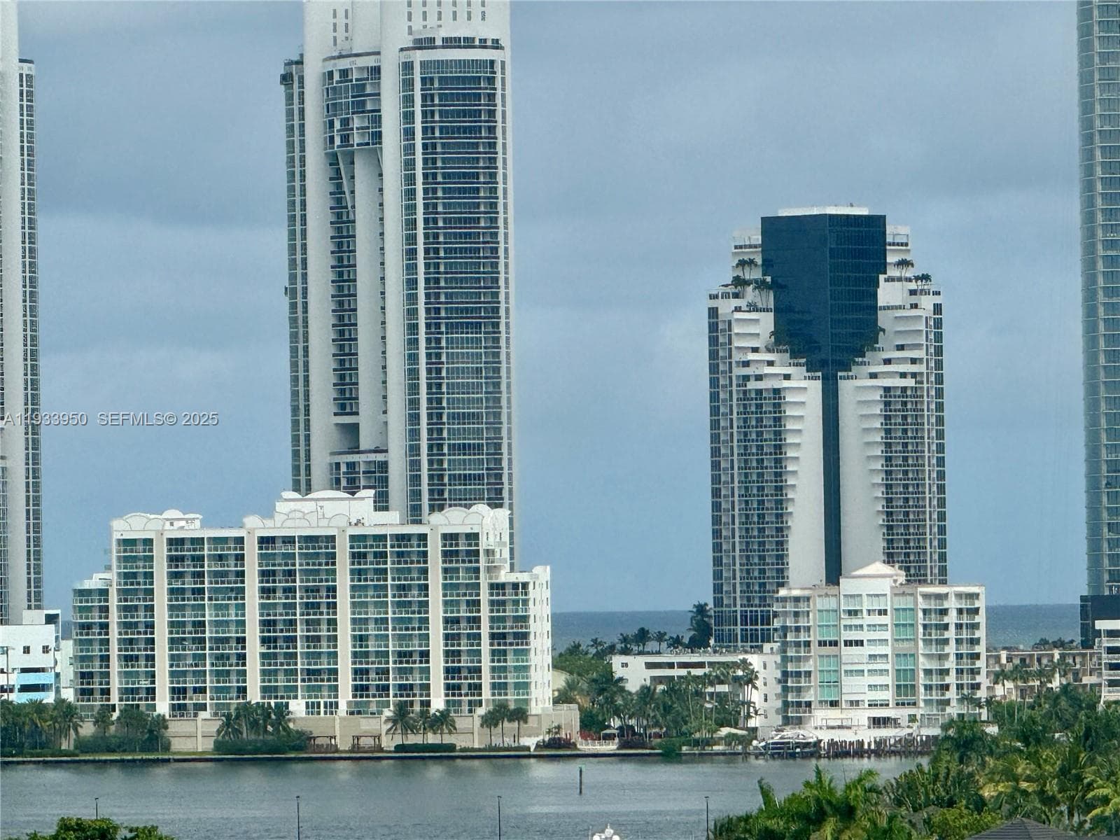 ADMIRALS PORT CONDO WEST · #1007E in Aventura - Photo 23