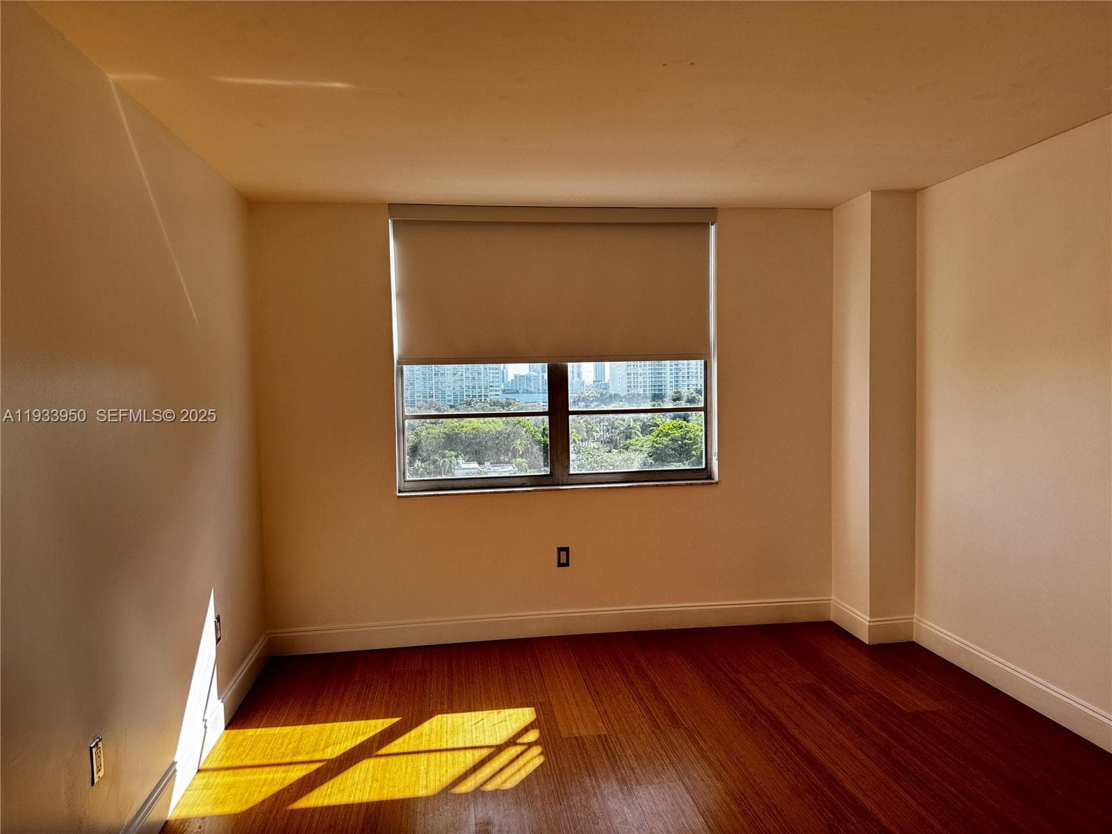 ADMIRALS PORT CONDO WEST · #1007E in Aventura - Photo 7