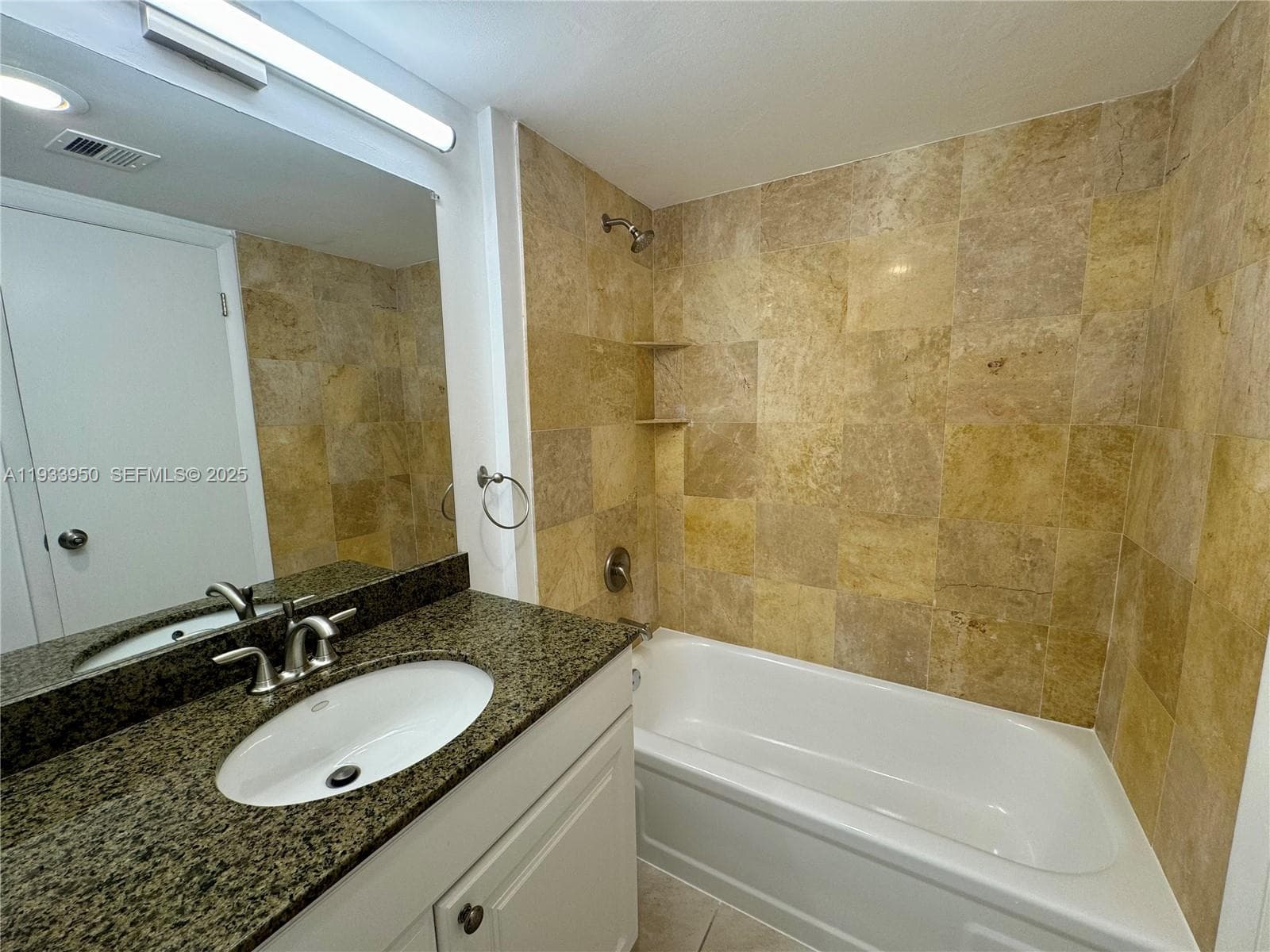 ADMIRALS PORT CONDO WEST · #1007E in Aventura - Photo 11