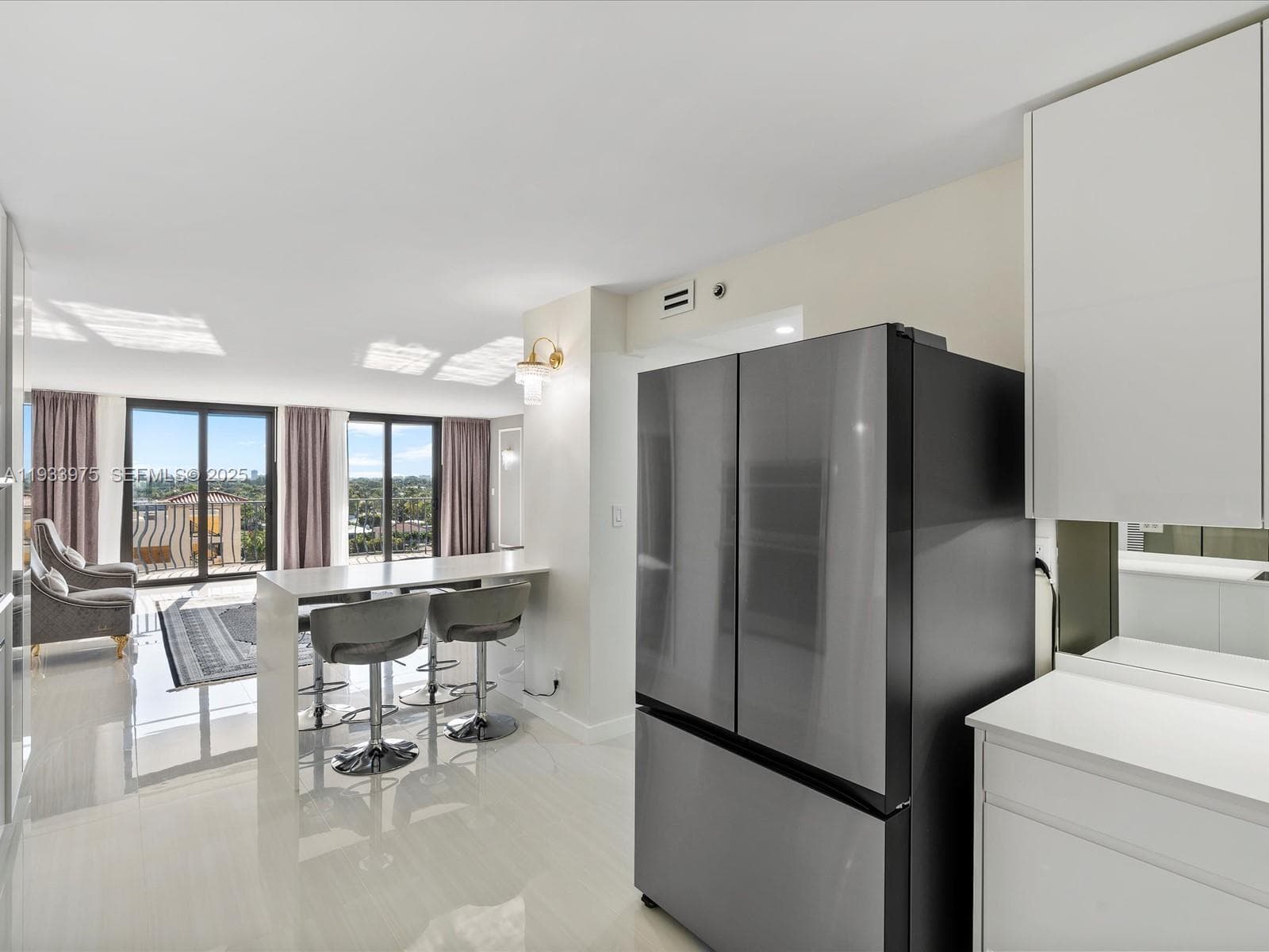 Ocean Wave · #704 in Surfside - Photo 4