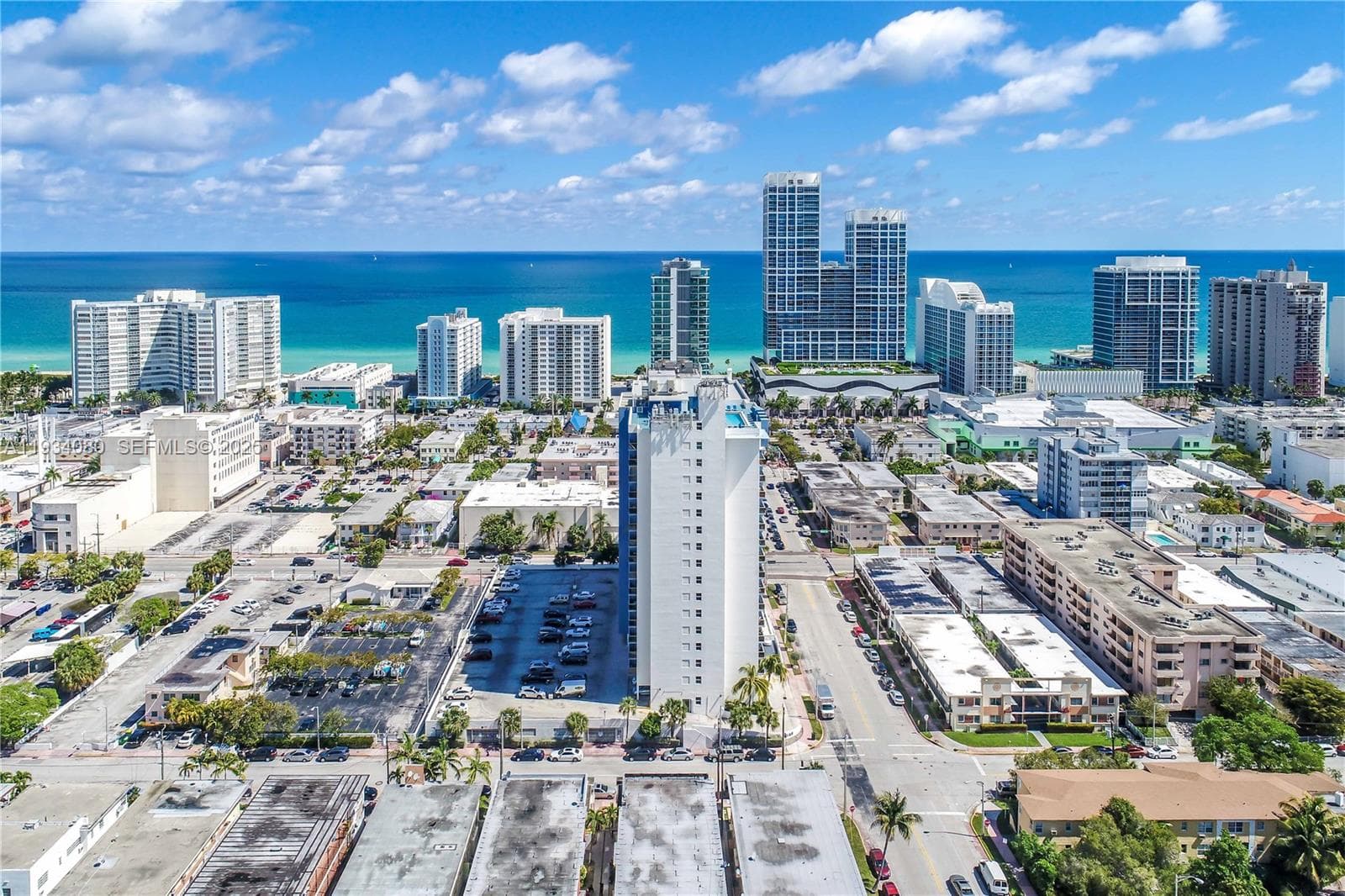 401 BLU · #411 in Miami Beach - Photo 3