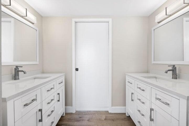 Dual Sinks-Master Bath
