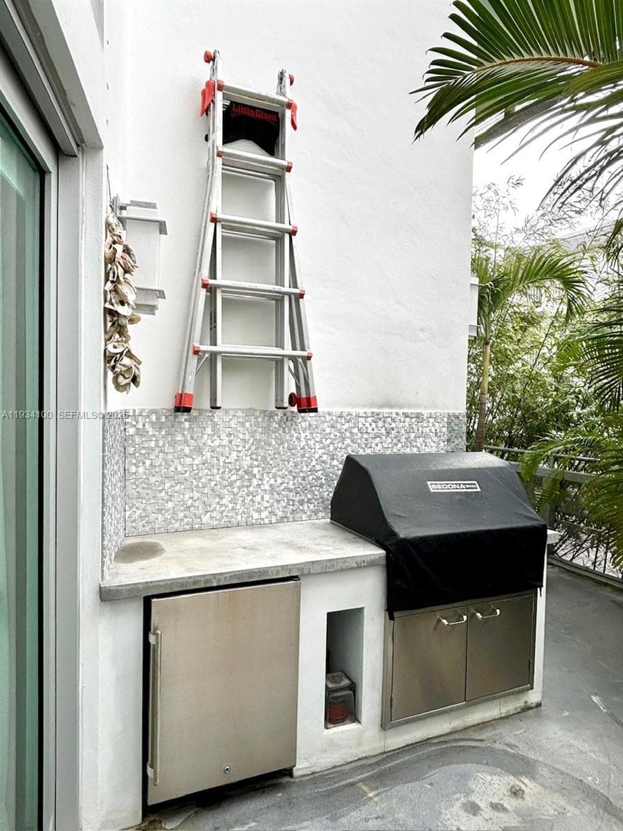 ILONA CONDO · #4 in Miami Beach - Photo 17