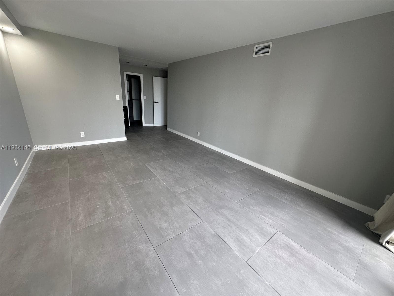 TOWERS OF OCEANVIEW SOUTH · #602 in Hallandale Beach - Photo 16