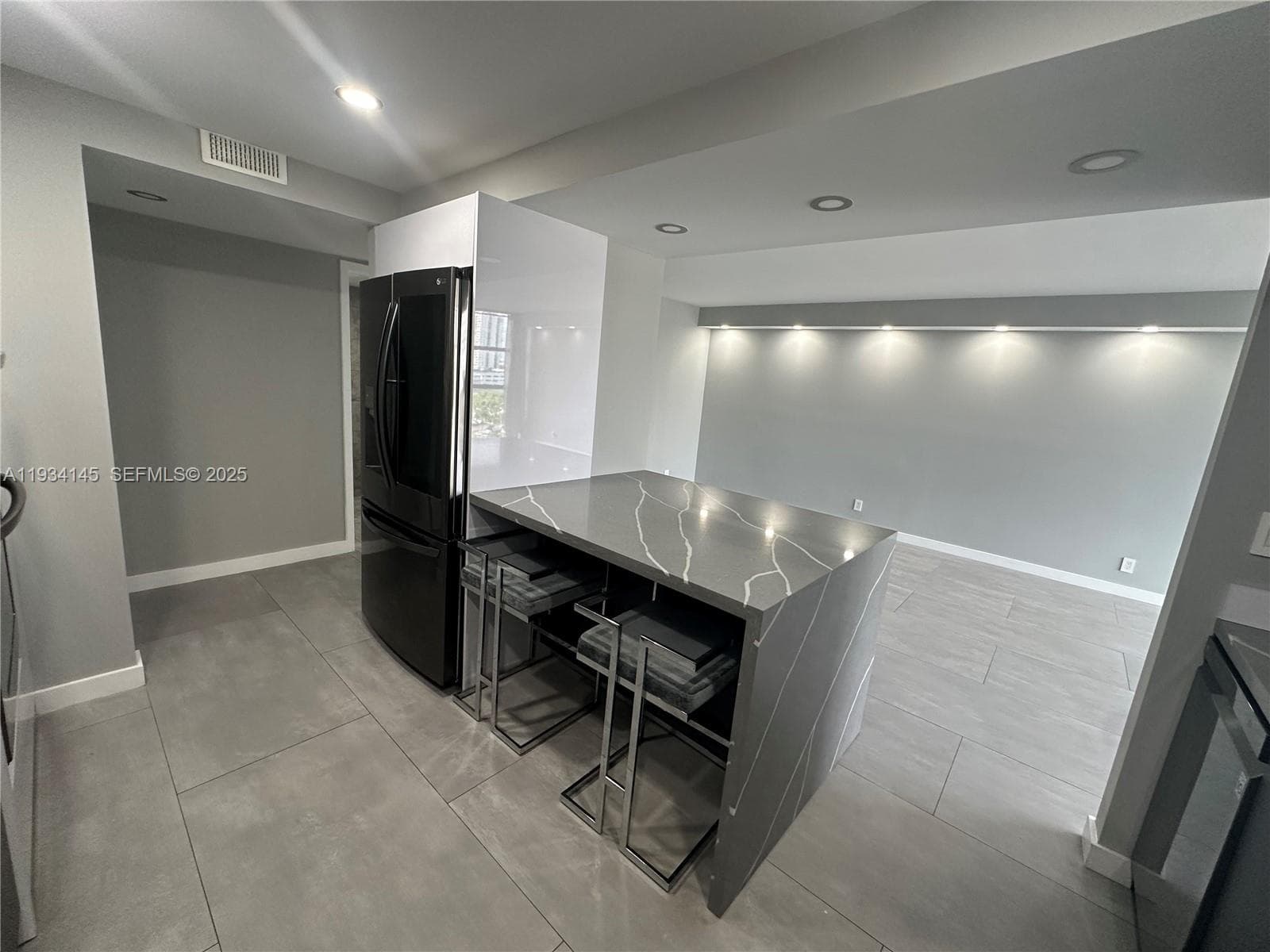 TOWERS OF OCEANVIEW SOUTH · #602 in Hallandale Beach - Photo 7