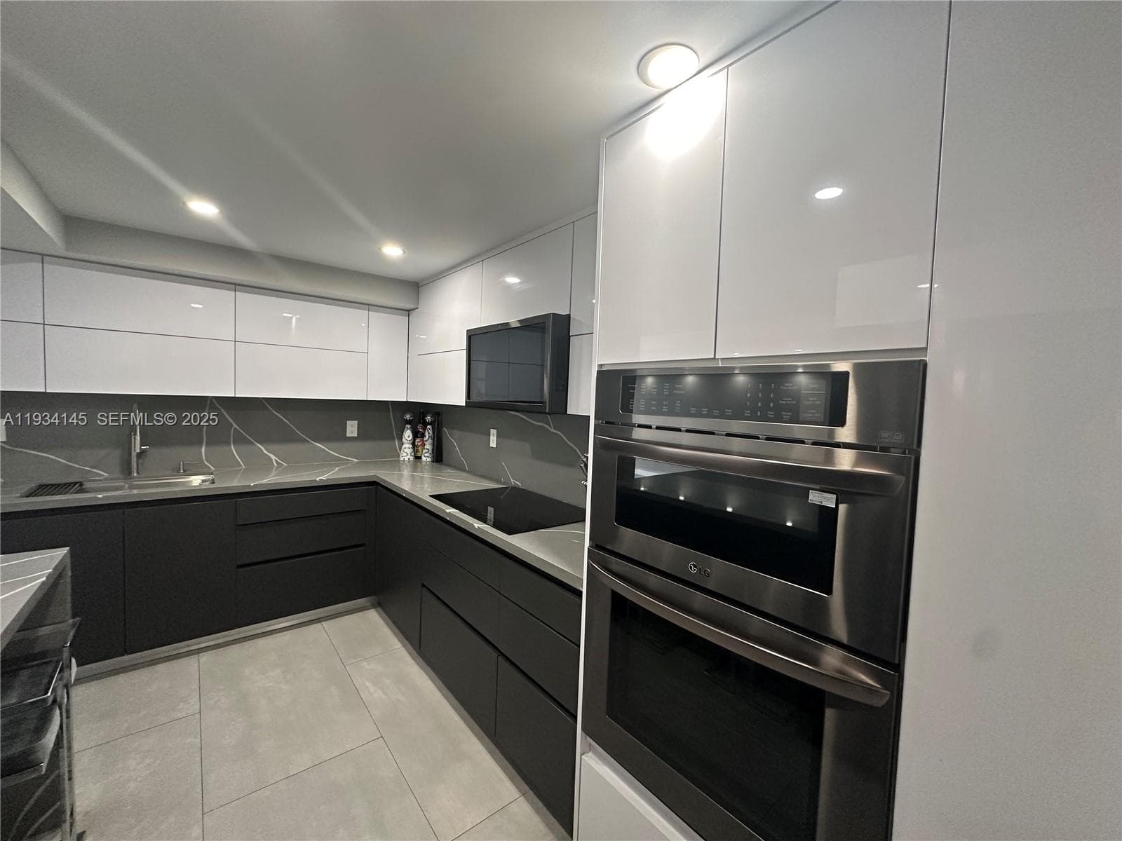TOWERS OF OCEANVIEW SOUTH · #602 in Hallandale Beach - Photo 5
