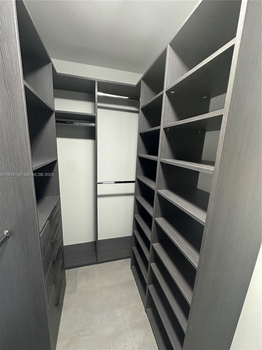 TOWERS OF OCEANVIEW SOUTH · #602 in Hallandale Beach - Photo 20