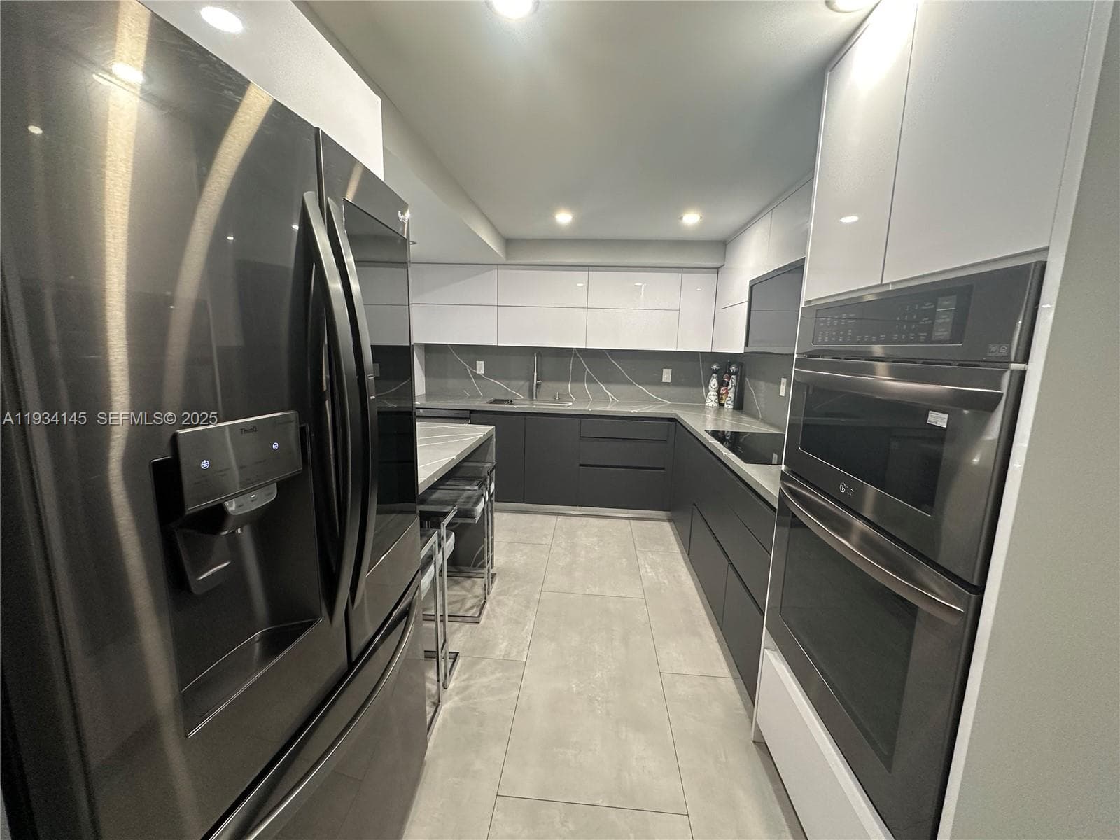 TOWERS OF OCEANVIEW SOUTH · #602 in Hallandale Beach - Photo 4