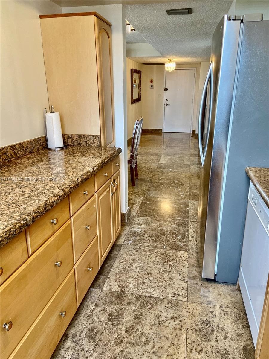 WINSTON TOWER 300 CONDO · #819 in Sunny Isles Beach - Photo 19
