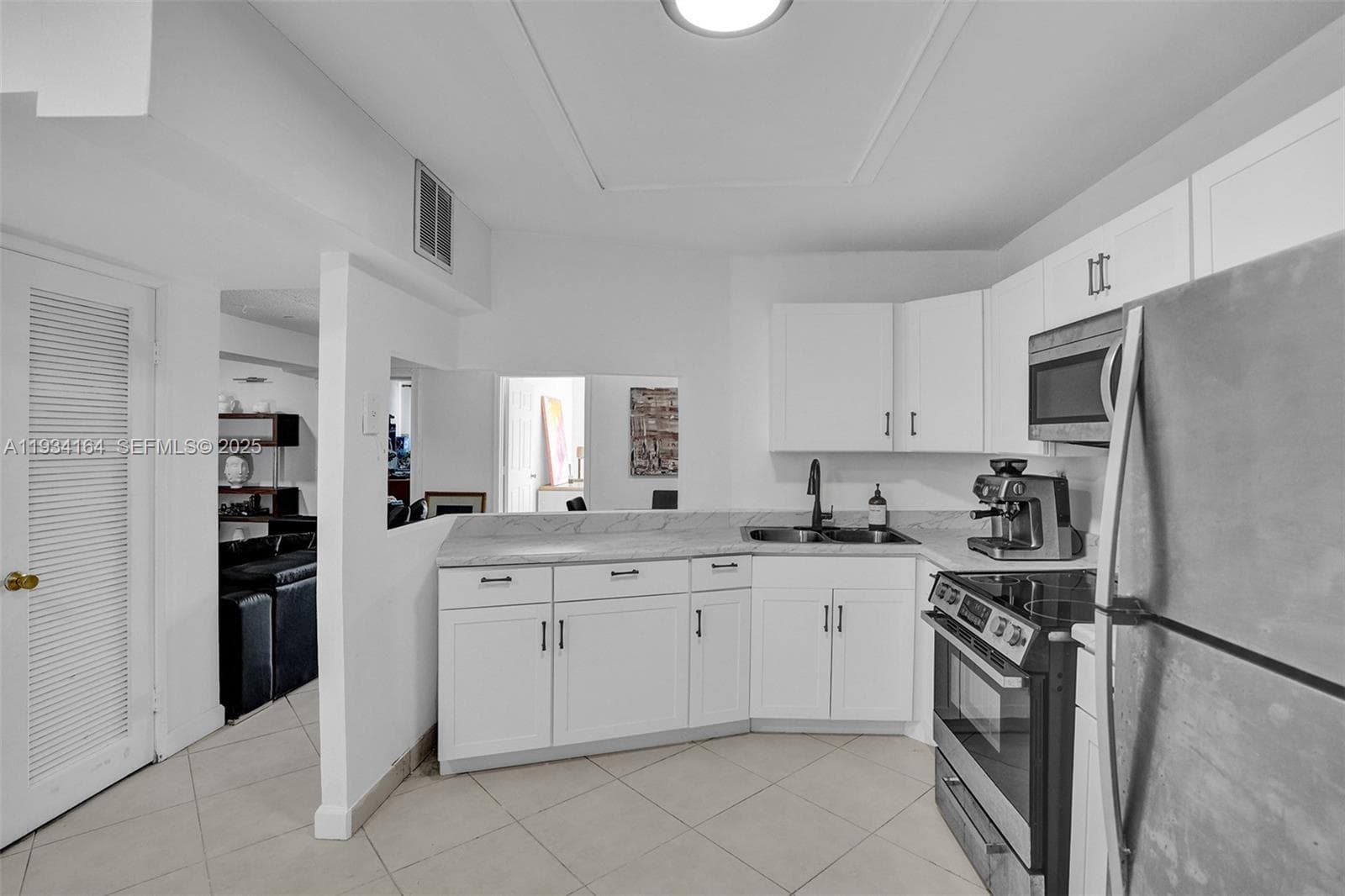 JADE WINDS GROUP - · #304-2 in Miami - Photo 5