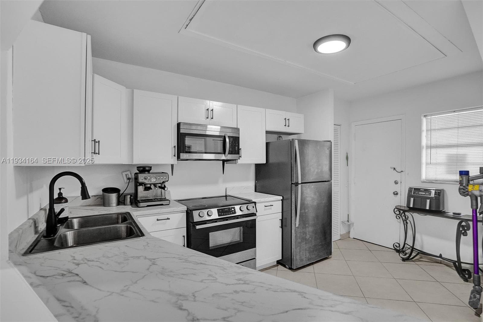 JADE WINDS GROUP - · #304-2 in Miami - Photo 4