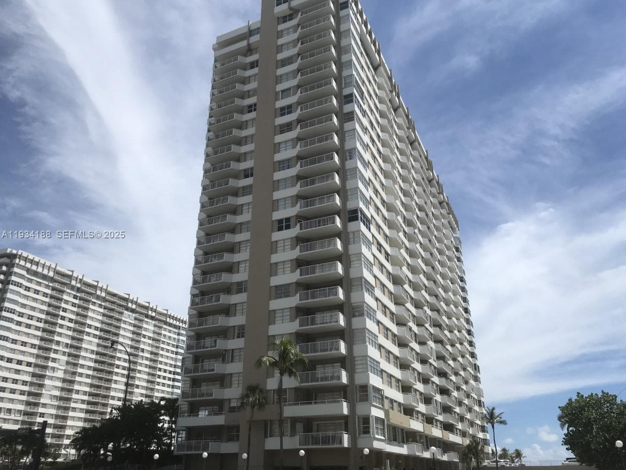 HEMISPHERES · #3C in Hallandale Beach - Photo 27