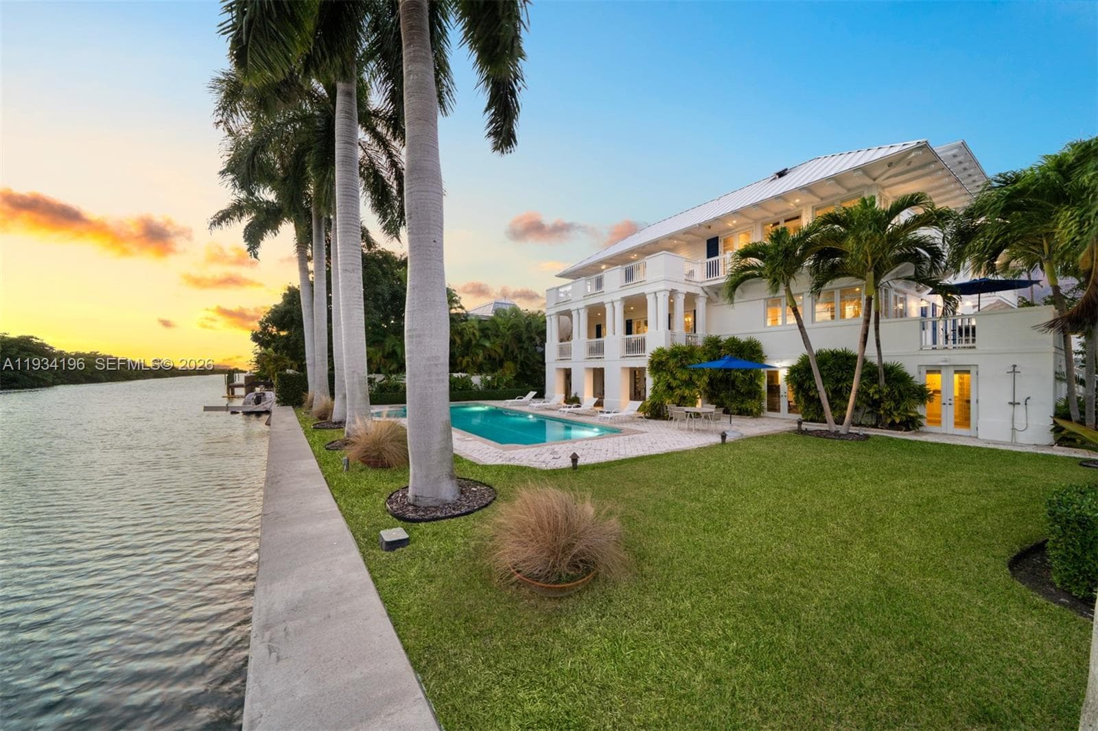 100 Cape Florida Dr photo 5