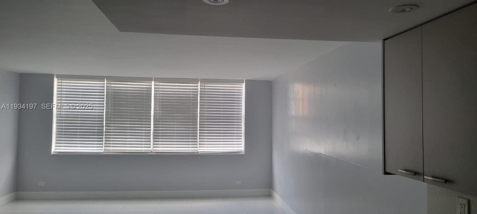 WINSTON TOWERS 100 CONDO · #1410 in Sunny Isles Beach - Photo 10