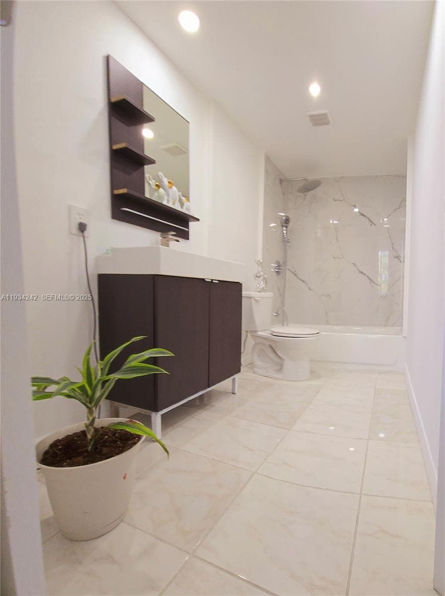 CARIBBEAN BREEZE CONDO · #155 in Sunny Isles Beach - Photo 28