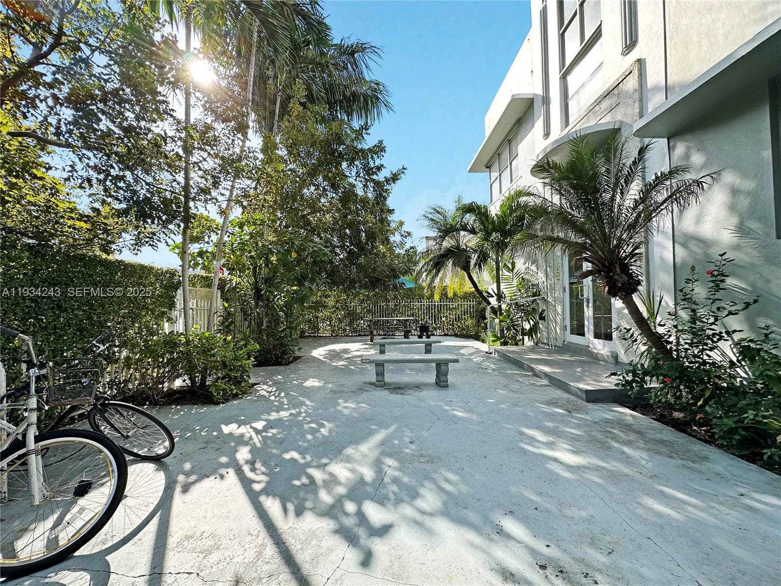 THE CORONET CONDO · #5 in Miami Beach - Photo 23