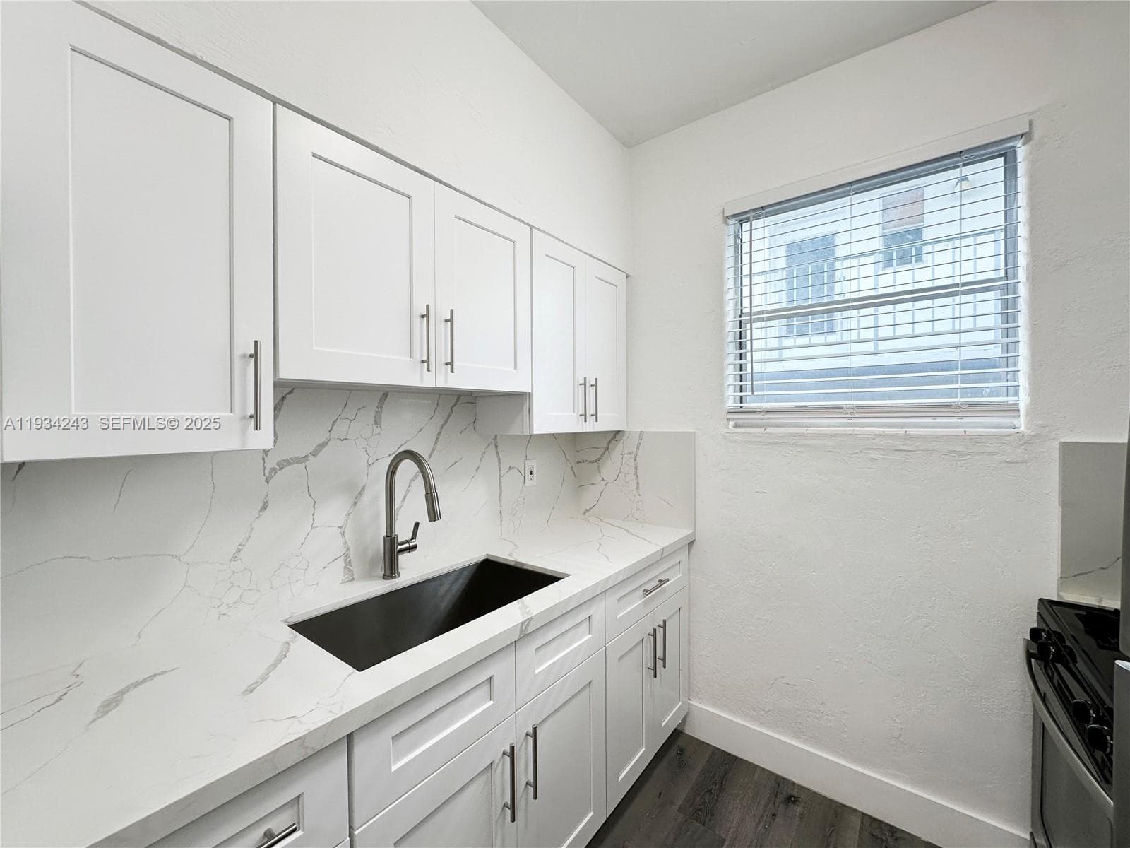 THE CORONET CONDO · #5 in Miami Beach - Photo 10