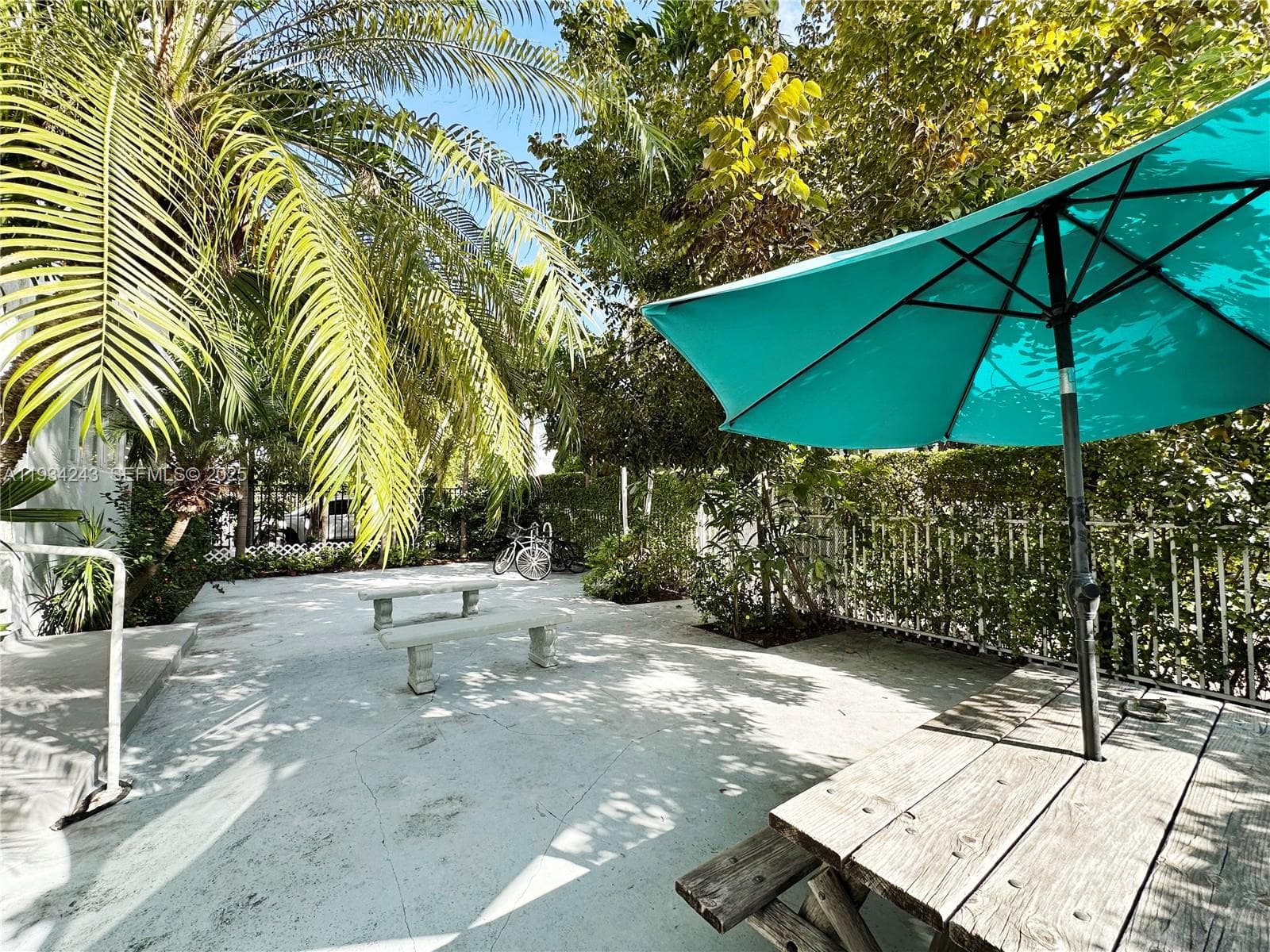 THE CORONET CONDO · #5 in Miami Beach - Photo 25