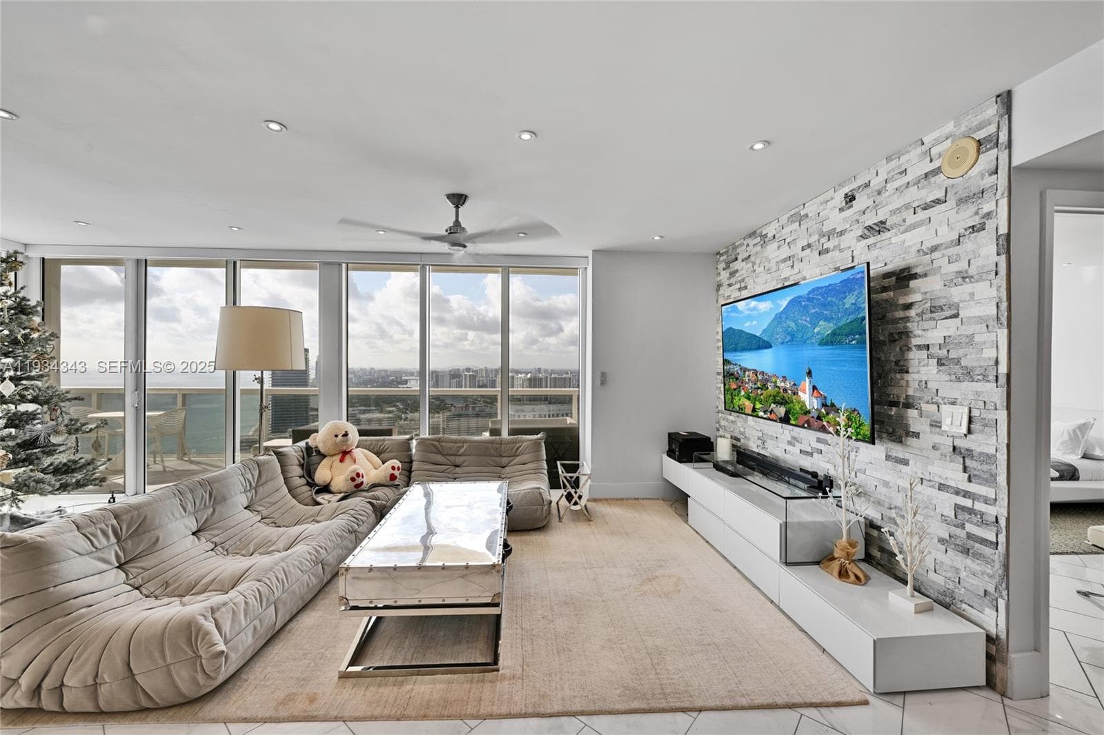 BEACH CLUB I · #PH4405 in Hallandale Beach - Photo 9