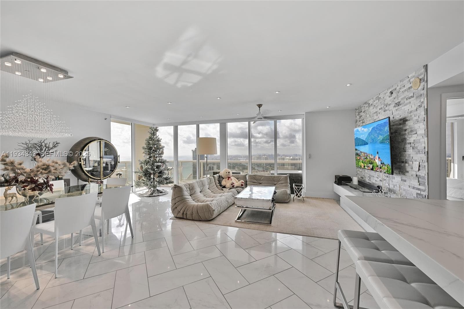 BEACH CLUB I · #PH4405 in Hallandale Beach - Photo 14