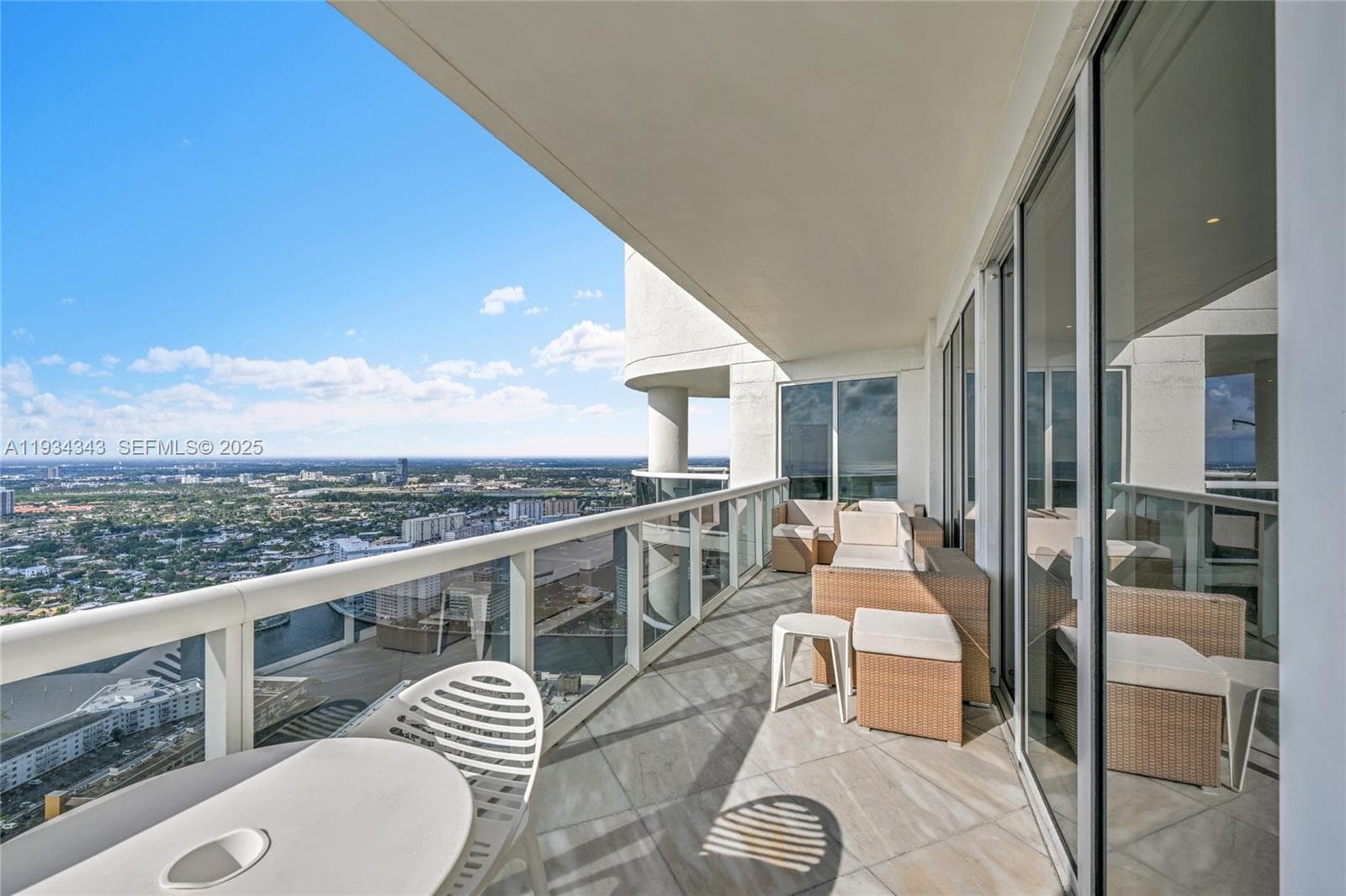 BEACH CLUB I · #PH4405 in Hallandale Beach - Photo 18