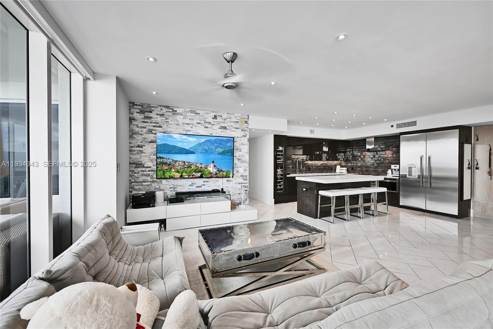 BEACH CLUB I · #PH4405 in Hallandale Beach - Photo 15
