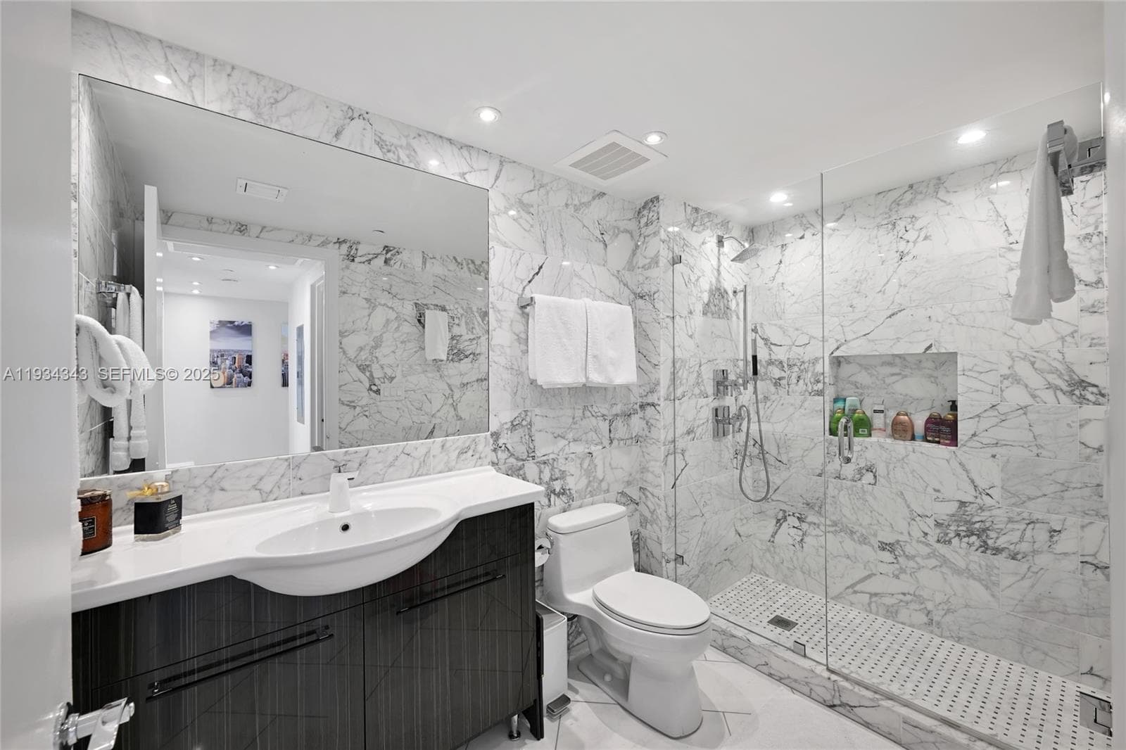 BEACH CLUB I · #PH4405 in Hallandale Beach - Photo 29