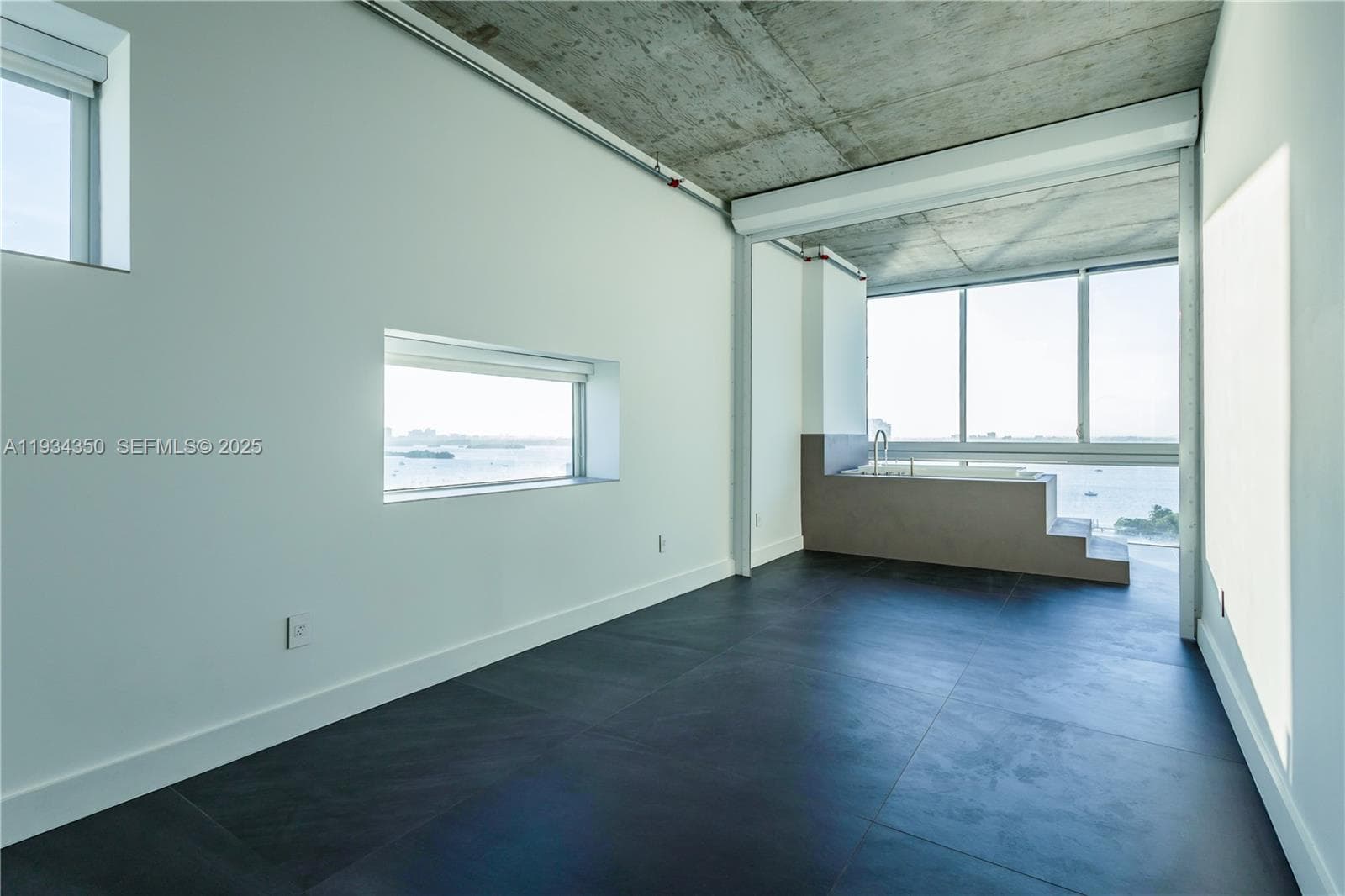 SPACE 01 CONDO · #1401 in North Bay Village - Photo 15