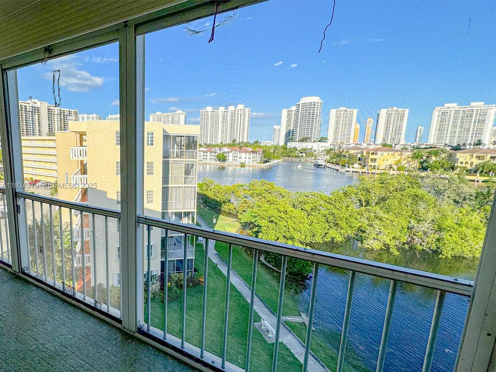 Point East · #E601 in Aventura - Photo 19