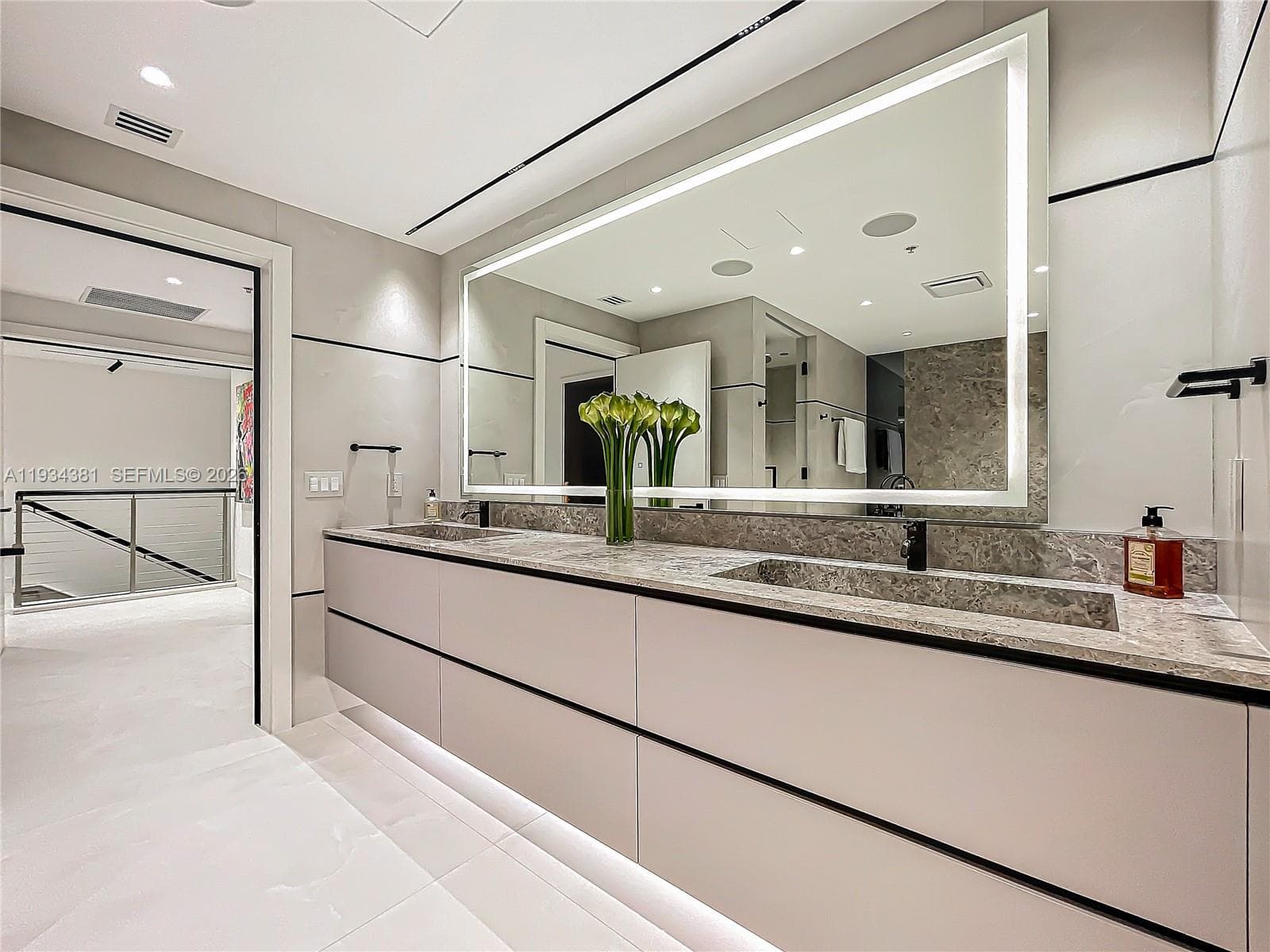 Villas of Positano Condo · #V5 in Hollywood - Photo 32