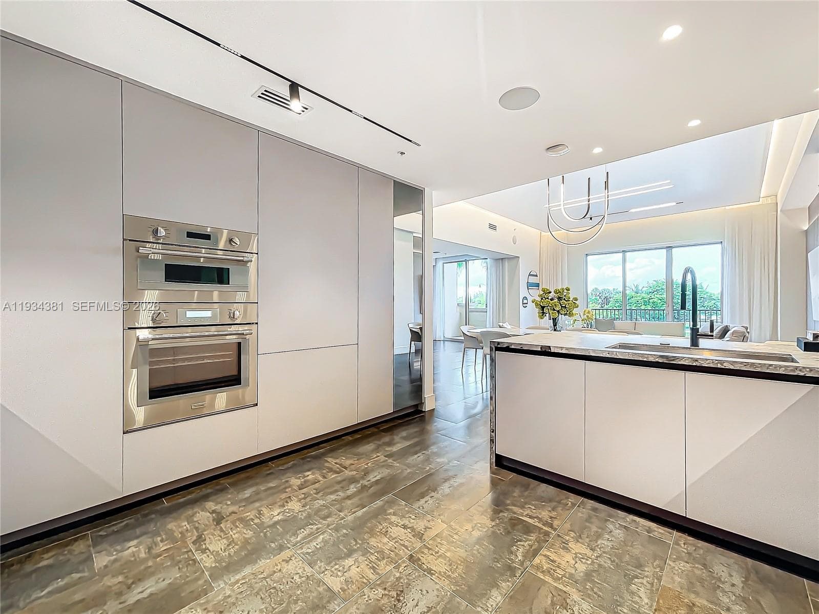 Villas of Positano Condo · #V5 in Hollywood - Photo 18