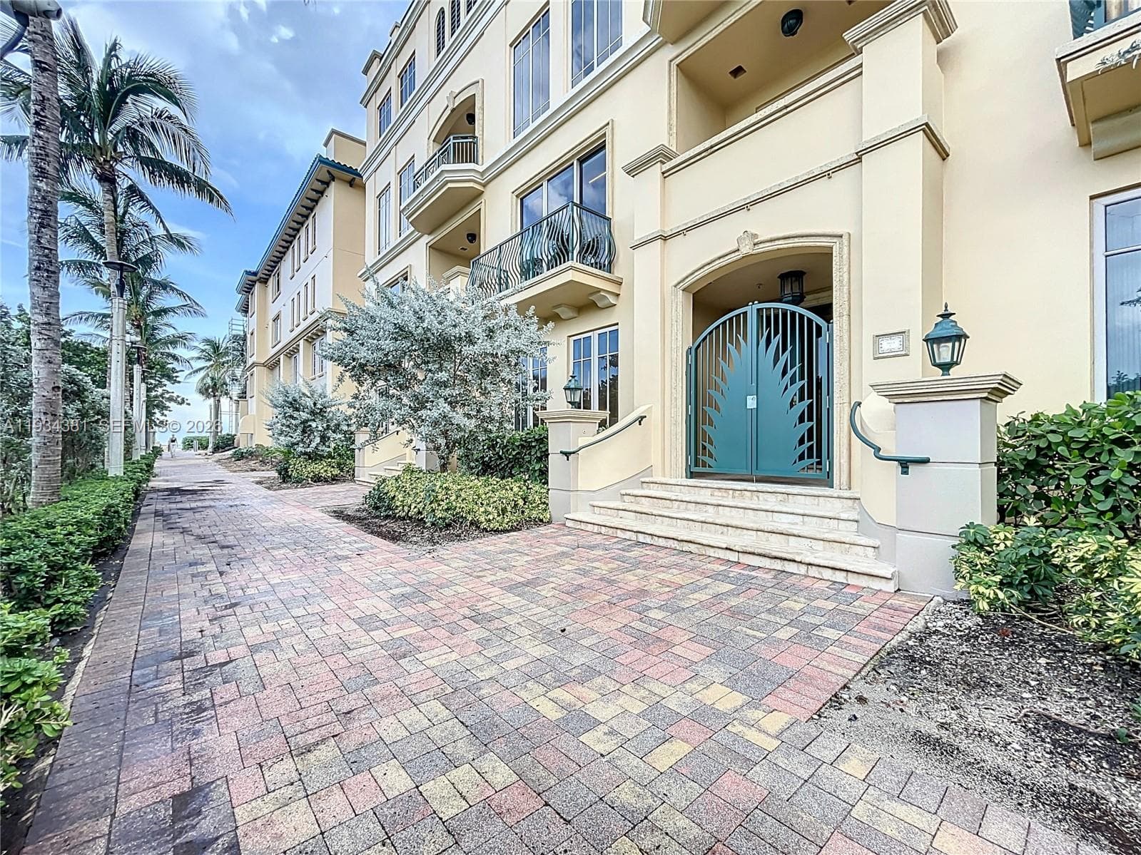 Villas of Positano Condo · #V5 in Hollywood - Photo 48