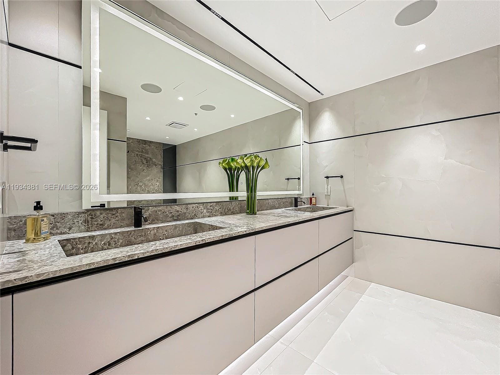 Villas of Positano Condo · #V5 in Hollywood - Photo 35