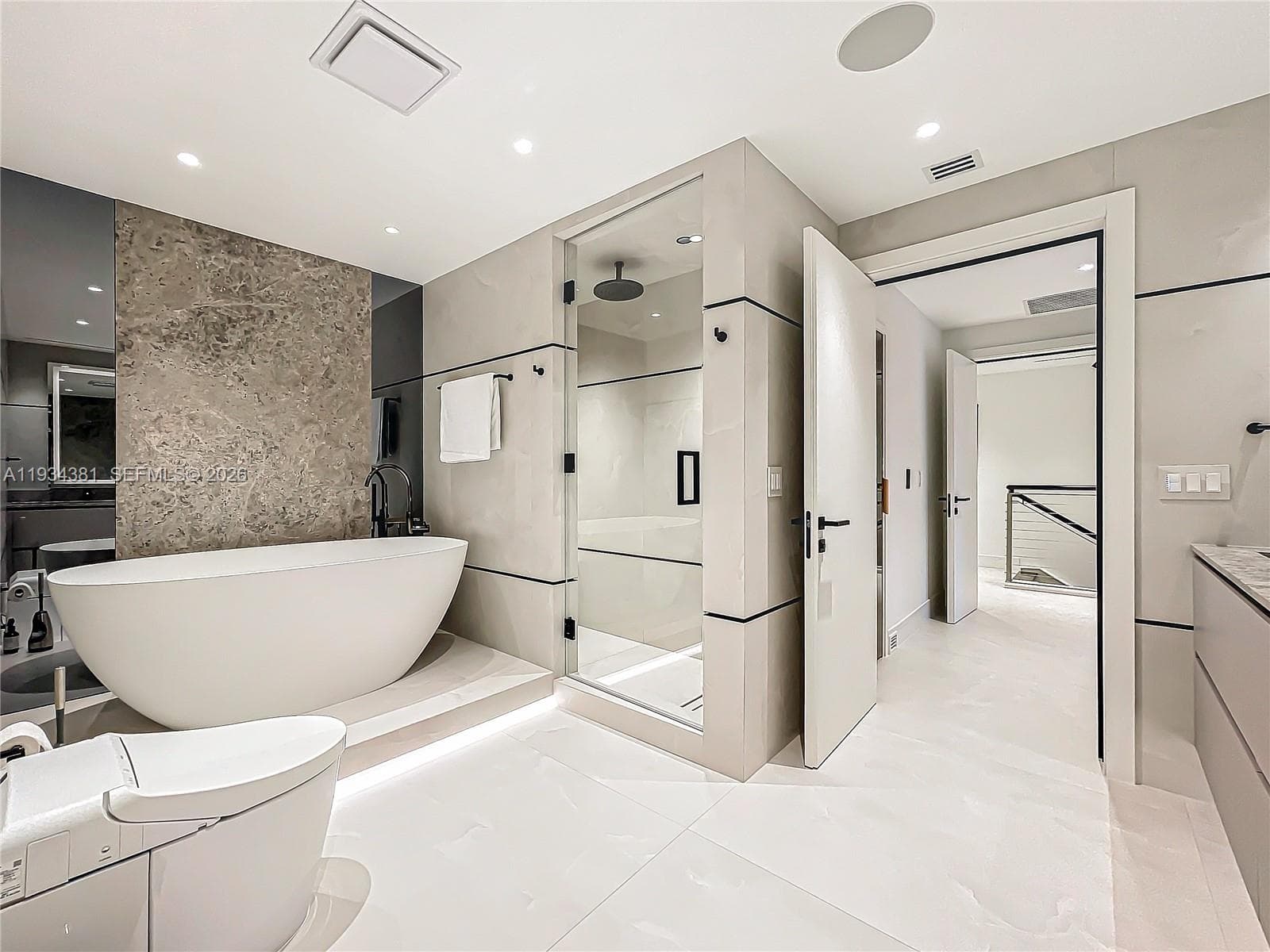 Villas of Positano Condo · #V5 in Hollywood - Photo 31