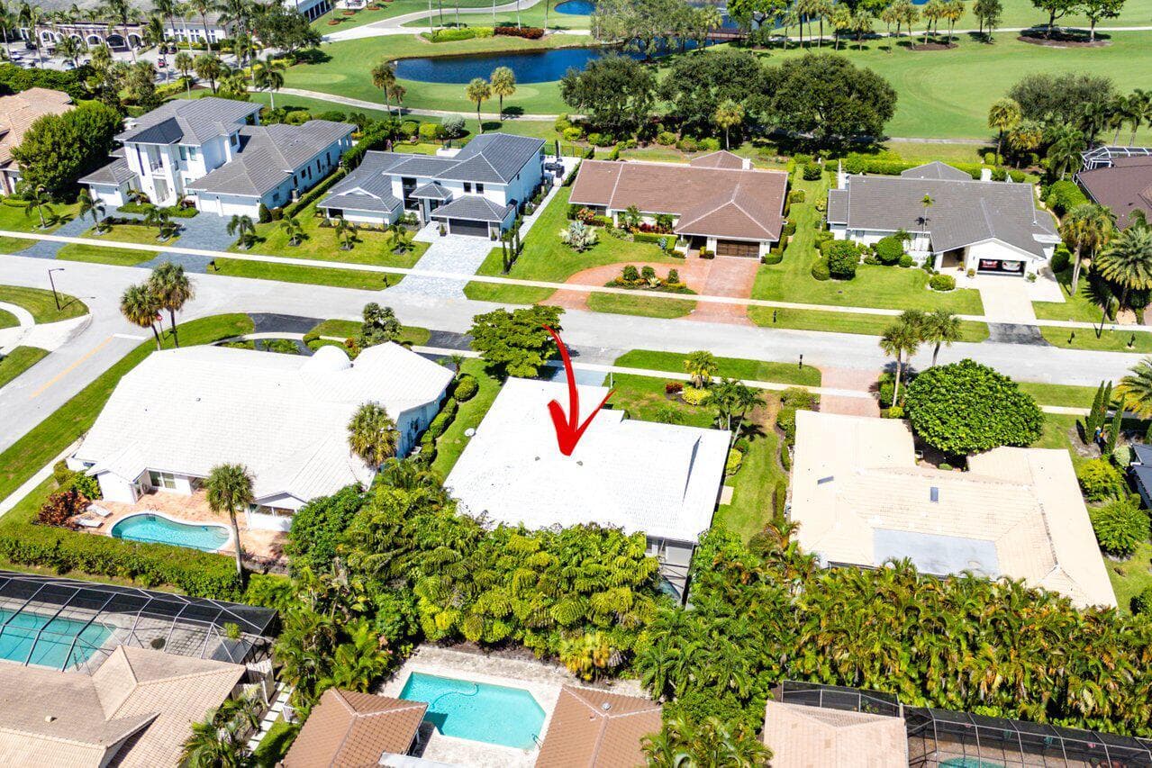 047-4572WhiteCedarLane