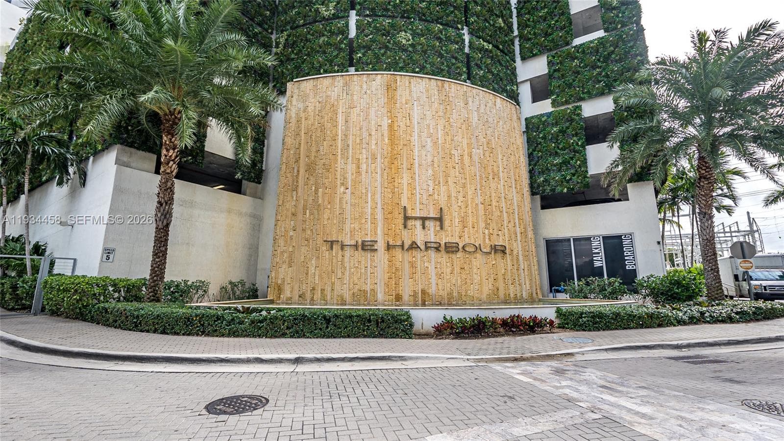 THE HARBOUR SOUTH CONDO · #3117 in North Miami Beach - Photo 47