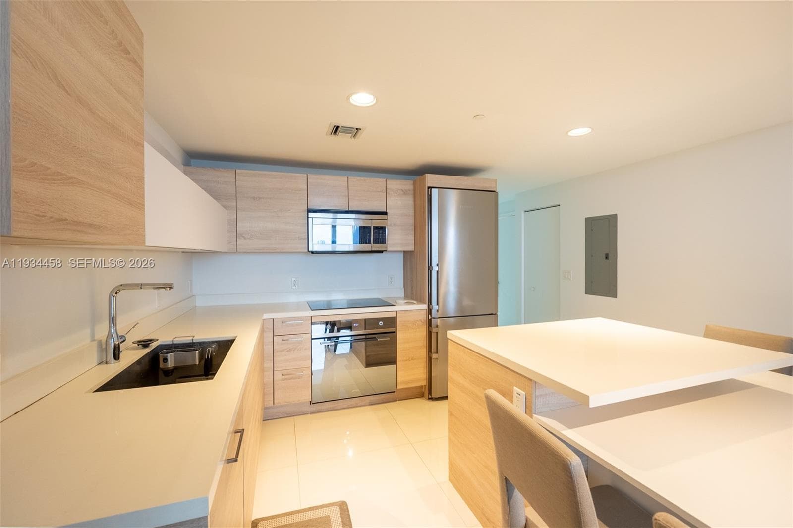 THE HARBOUR SOUTH CONDO · #3117 in North Miami Beach - Photo 8