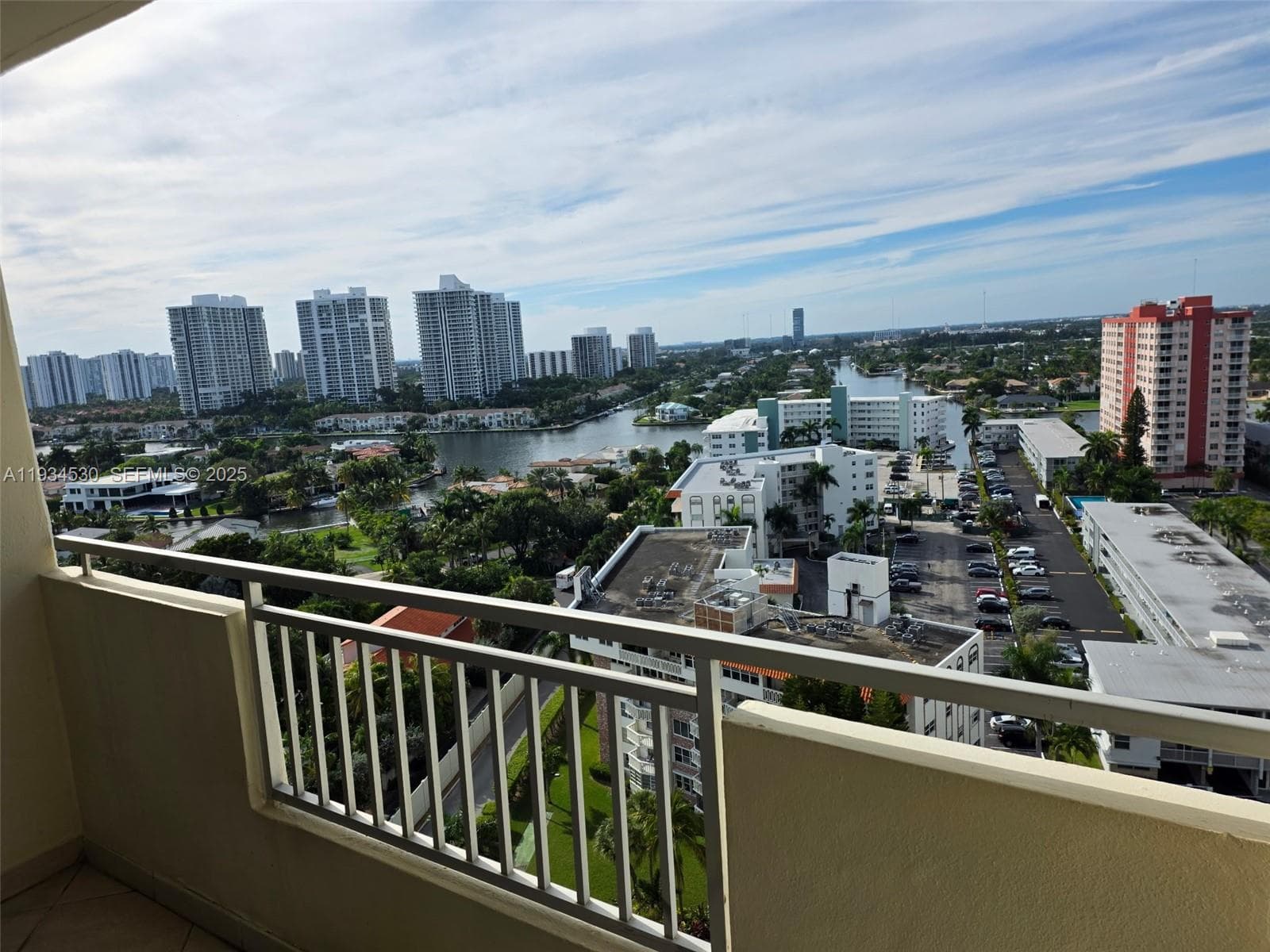 PARKER DORADO CONDO · #1617 in Hallandale Beach - Photo 4