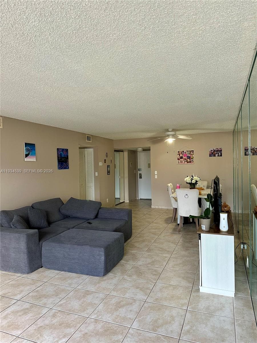 OCEANVIEW PARK CONDO · #107 in Hallandale Beach - Photo 5
