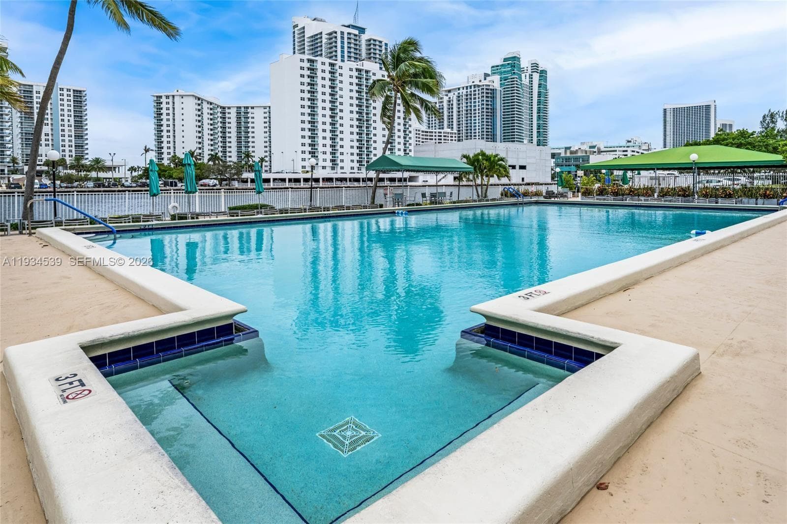 OCEANVIEW PARK CONDO · #107 in Hallandale Beach - Photo 11