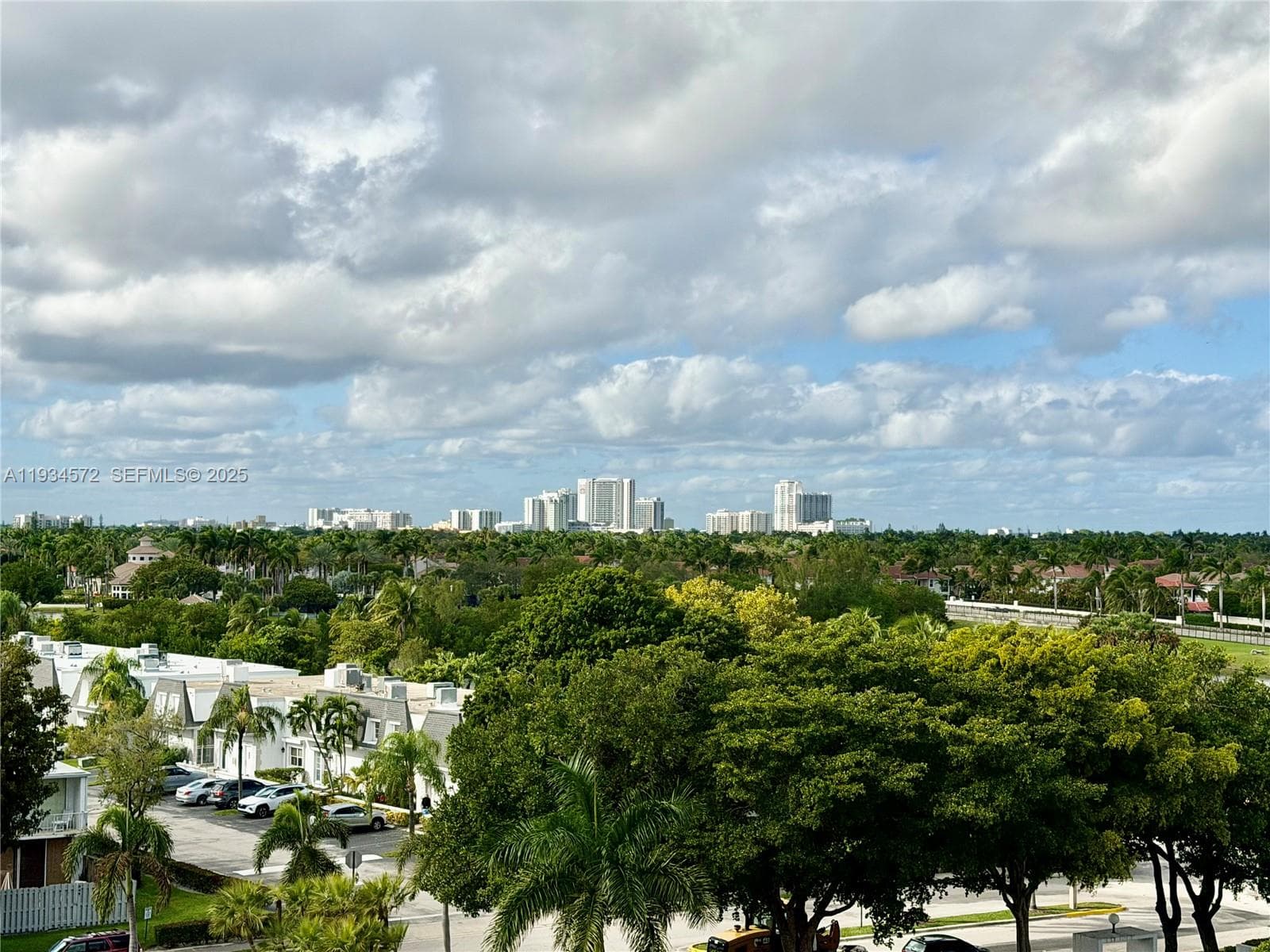 OCEANVIEW PARK CONDO · #723 in Hallandale Beach - Photo 27