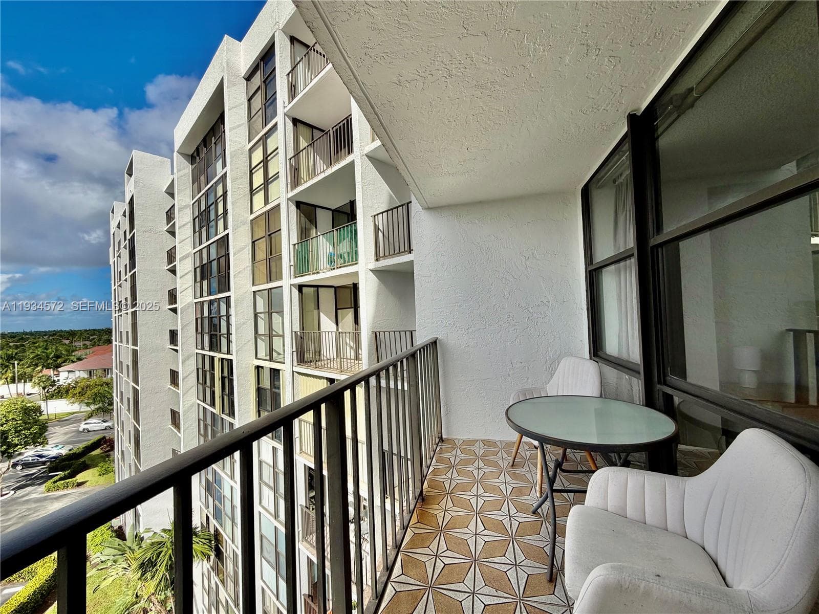 OCEANVIEW PARK CONDO · #723 in Hallandale Beach - Photo 26