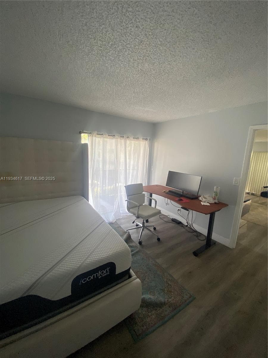 BAY PLACE · #208 in Hallandale Beach - Photo 9