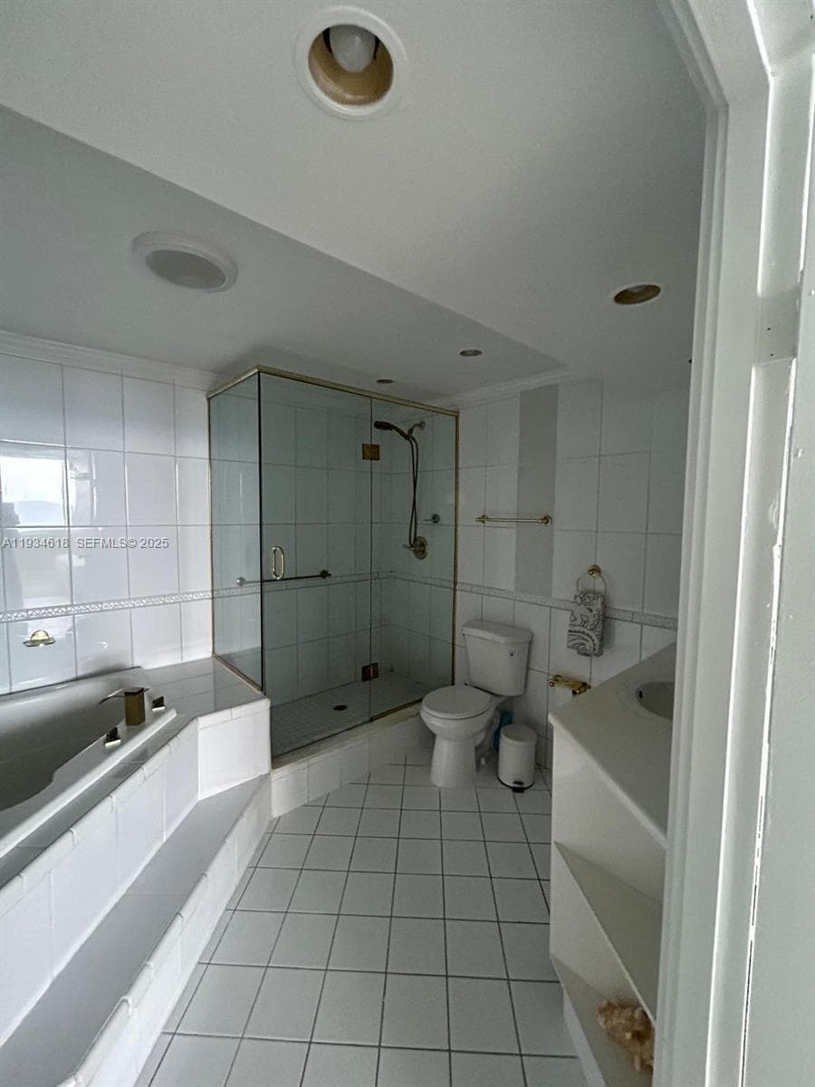 PARKER TOWER CONDO · #PH6 in Hallandale Beach - Photo 10